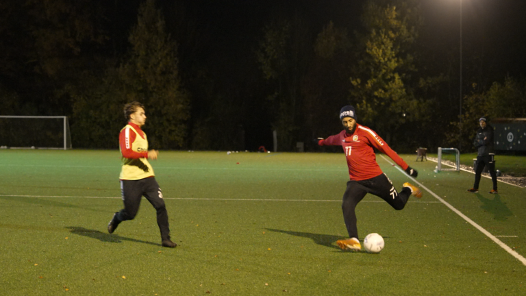 Yusuf Genc, Fußballspiel