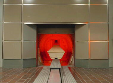 Krematorium, Foto von Emily Buch