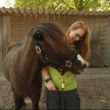 Johanna Heppner mit einem Pferd, Foto von Emily Kamin