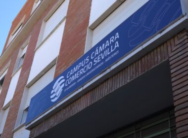 Campus Càmara Comercio Sevilla von außen. Foto von Kristina Schmidt