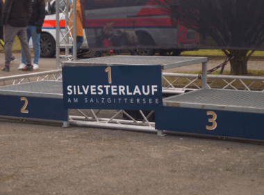 Siegertreppchen Silvesterlauf, Foto von Jannis Merkel