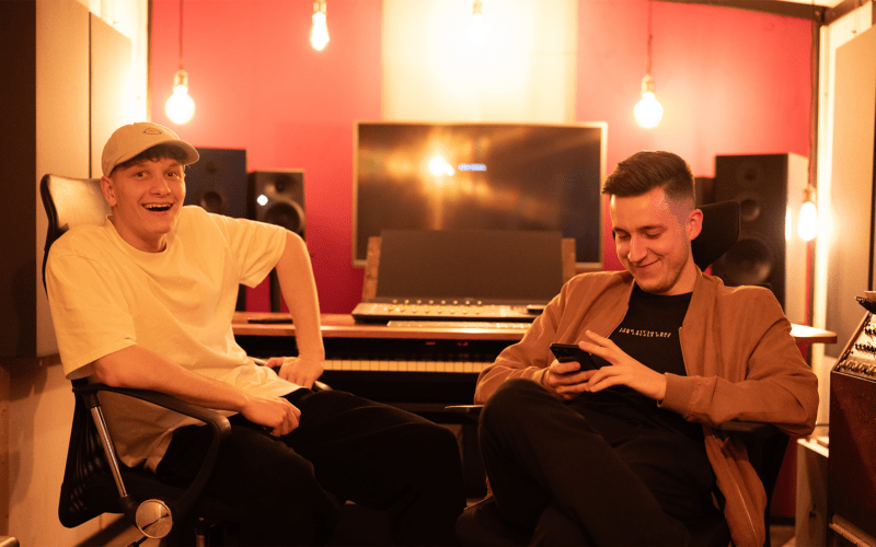 Louis Bonse und Yannik Bendisch, von Angelina Reimchen