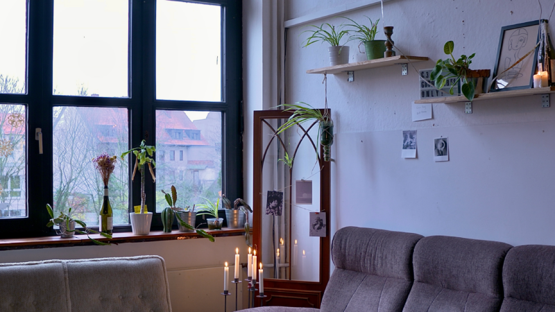 Sitzecke im Carolo Campus Café in Braunschweig, Foto von Sophia Rüther