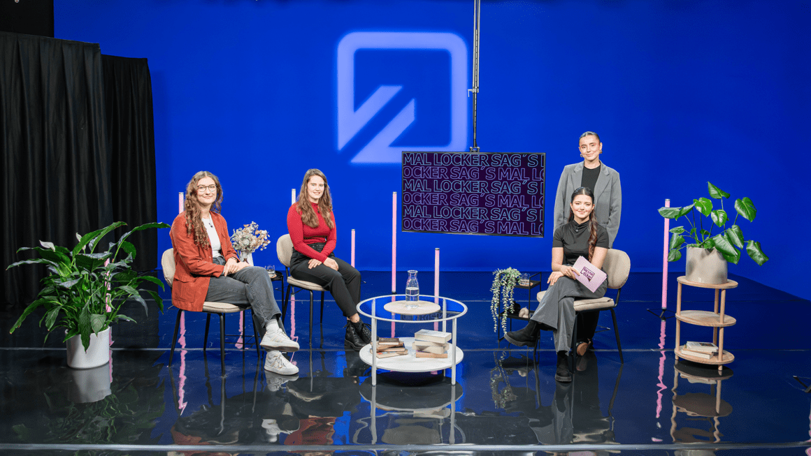 Svenja Marquardt, Alina Czerwinski, Sahra Akasya Darar und Jasmin Pieler, Foto von Foto von Tonio Vakalopoulos