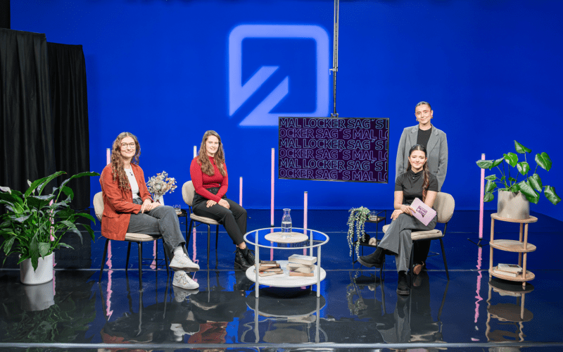 Svenja Marquardt, Alina Czerwinski, Sahra Akasya Darar und Jasmin Pieler, Foto von Foto von Tonio Vakalopoulos